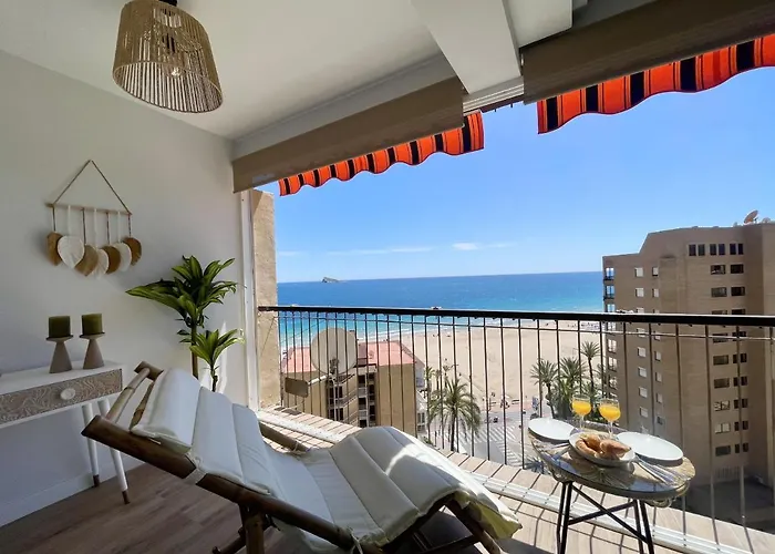Poniente Modern בנידורם